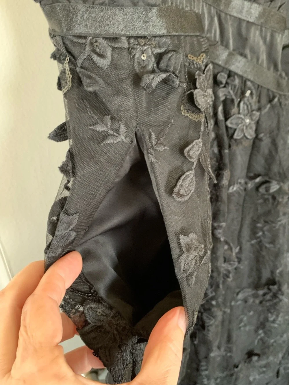 NWT BloomChic Plus Size 30 Black Cocktail Dress 3D Floral Appliqués and Sequins - Picture 6 of 8